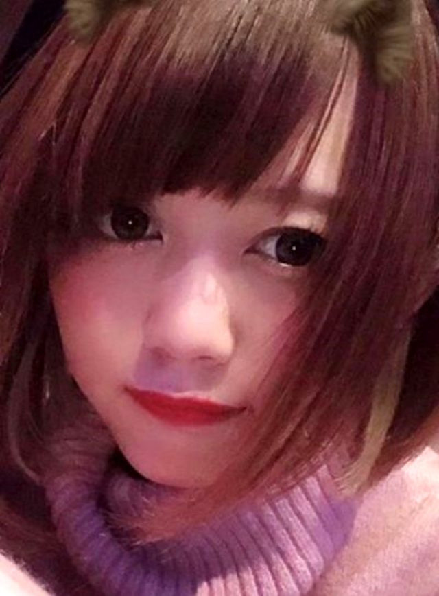 Japonya bir kız erkek arkadaşını bıçaklayıp yanında sigara içti - Resim: 0