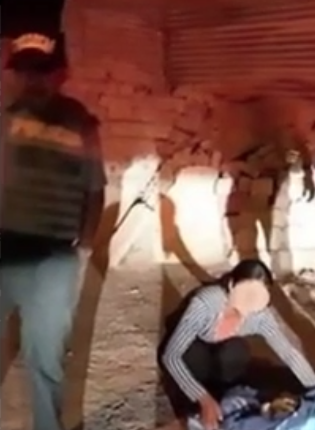 Yenidoğan bebeği sokağa bıraktı köpekler paramparça etti! - Resim: 1