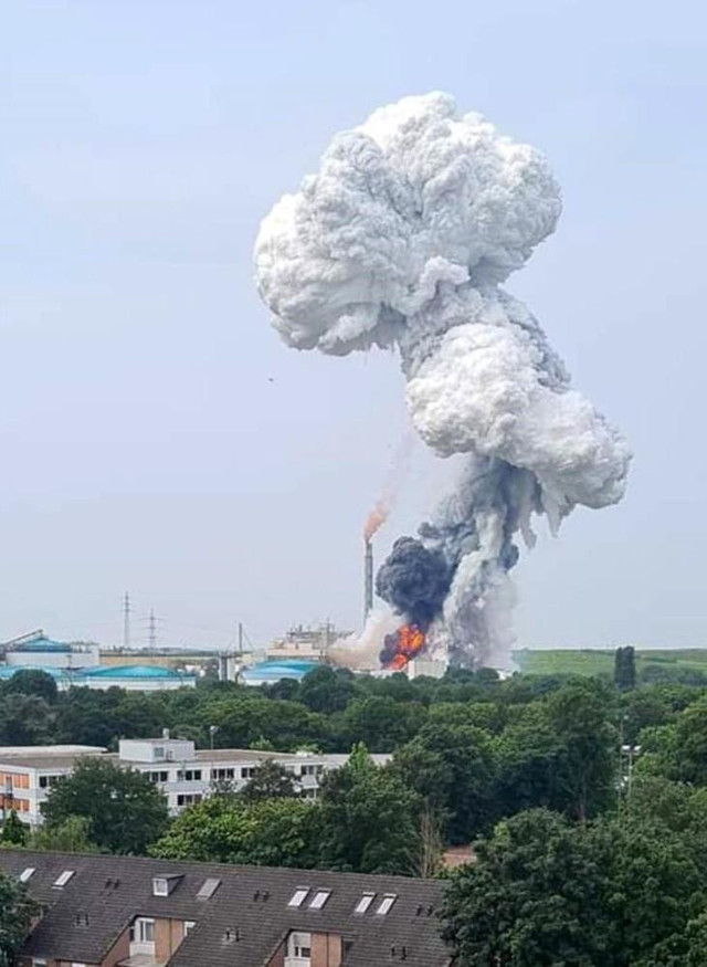 Almanya'da kimya tesisinde patlamanın bilançosu açıklandı - Resim: 0