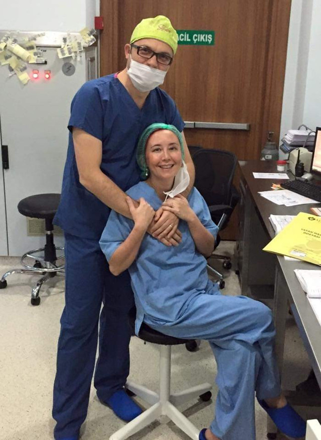 Manisa'da bir kadının karnından 2 kilogram ur çıktı - Resim: 0