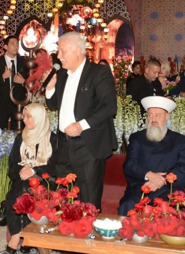 Nihat Hatipoğlu imam nikahı kıydı! Dansöz oynatıldı, bakışları olay oldu - Resim: 1