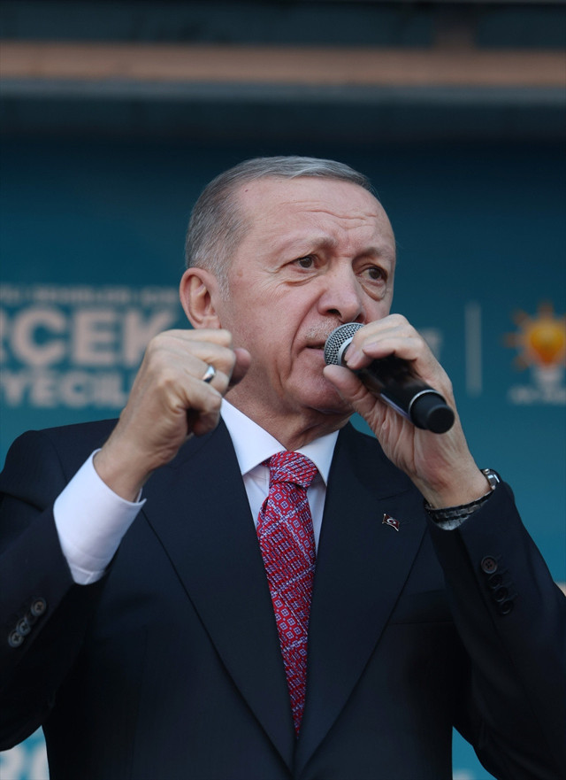 Cumhurbaşkanı Erdoğan, muhalefete saydırmaya devam etti! Özgür Özel'e: 31 Mart'ta onu da 'özgür'leştireceğiz - Resim: 3