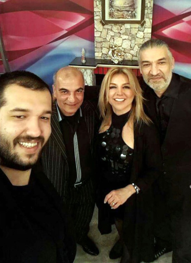 Ünlülerin kemancısı evinde ölü olarak bulundu - Resim: 3