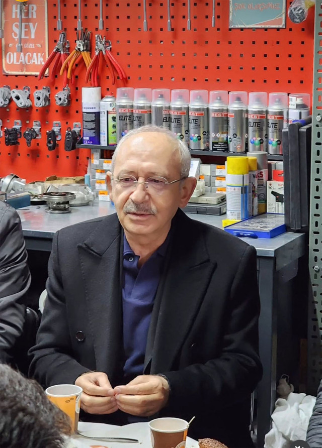 CHP eski genel başkanı Kemal Kılıçdaroğlu'ndan esnafa ziyaret! - Resim: 1