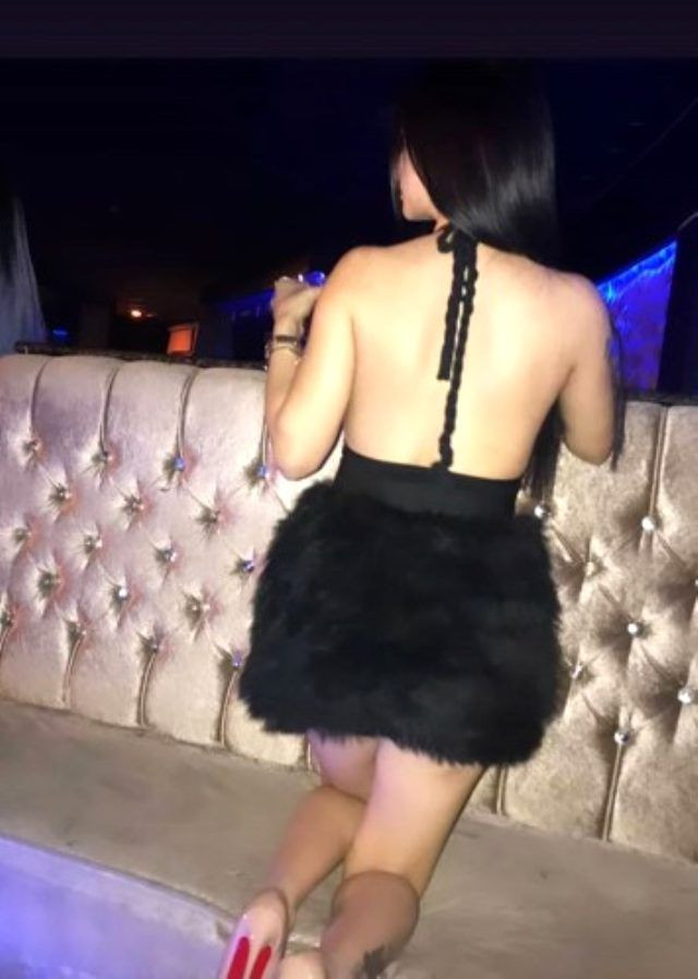 Gelin adayı Naz Mila'dan edepsiz paylaşım göğüs dansı yaptı paylaştı! - Resim: 4