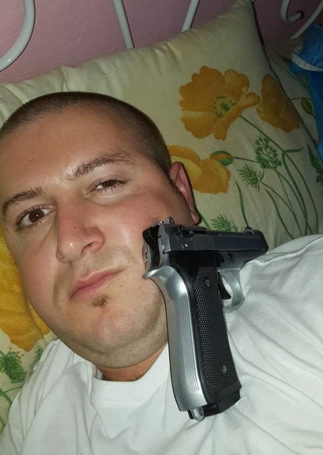 Babasını öldürüp annesini rehin almış, 9 kişiyi de yaralamıştı: Sanığa rekor ceza! - Resim: 2