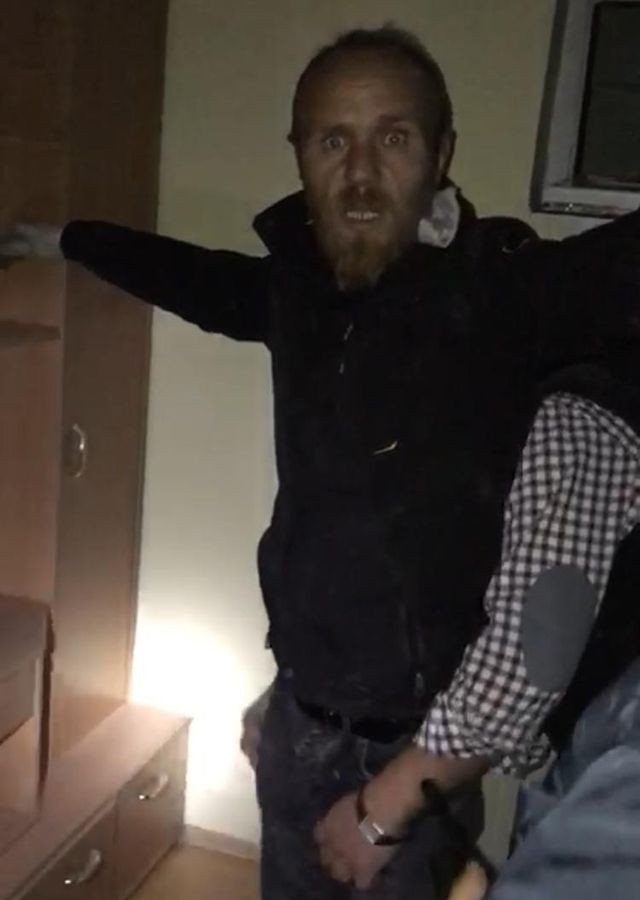 Kütahya'da hırsızlık şüphelisi havalandırma boşluğunda yakalandı - Resim: 3