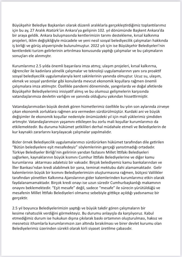 İBB'ye yönelik iddialar sonrası 11 CHP'li Başkan'dan ortak açıklama: Reddediyoruz tek yüreğiz - Resim: 0