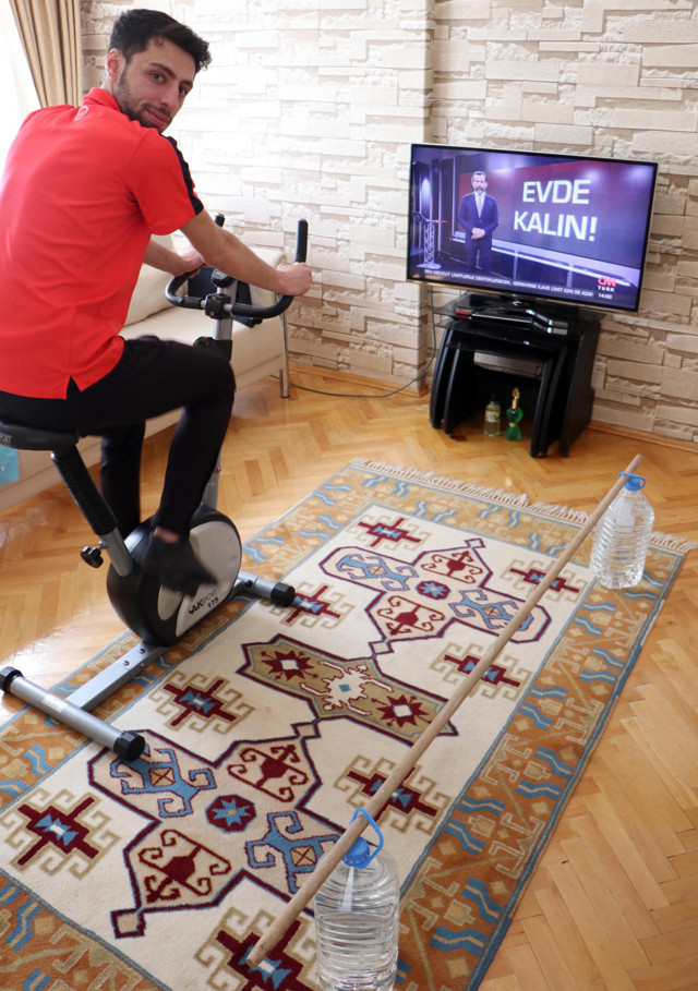 Erzurum'da su bidonları ve sehpa ile olimpiyata hazırlanıyor - Resim: 2