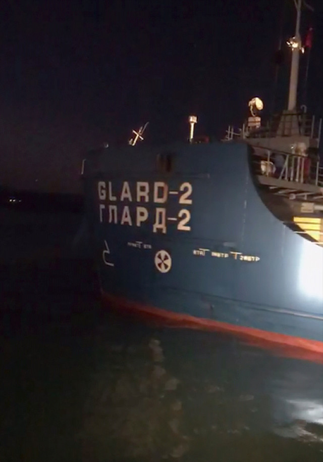 Rumelifeneri'nde tanker ile balıkçı teknesi çarpıştı - Resim: 0