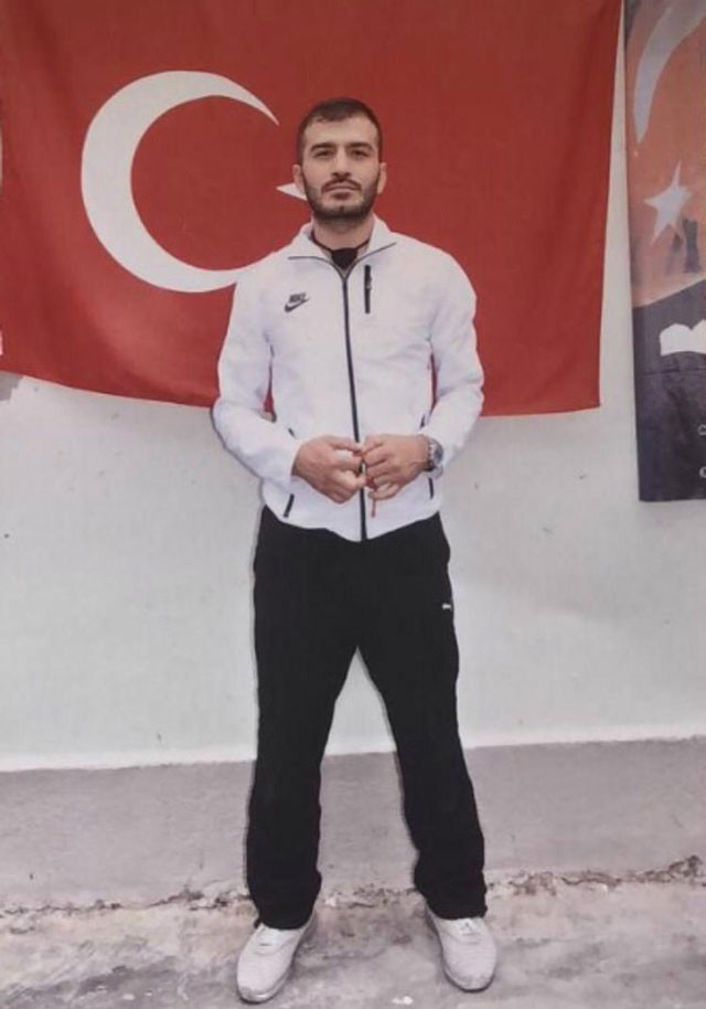 Ufuk Bayraktar'dan cezaevinde ilk poz! Bakın neler yapıyormuş - Resim: 2