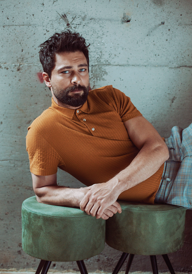 Mahkum'un yıldızı Onur Tuna'dan aşk itirafı geldi! Bakın o gizemli güzel kim çıktı - Resim: 3