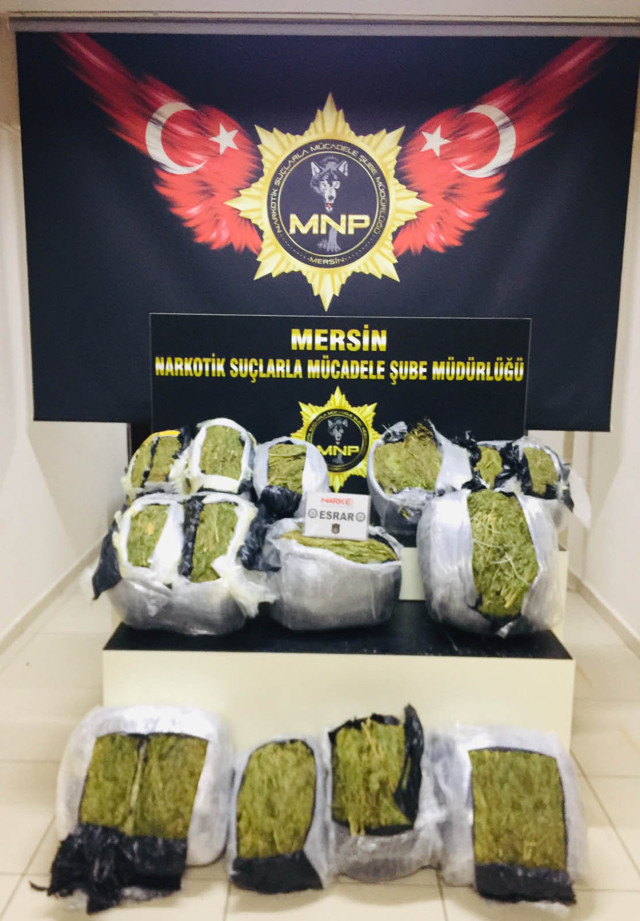 Mersin'de uyuşturucu satıcılarına darbe: Polis drone ile takip etti - Resim: 2