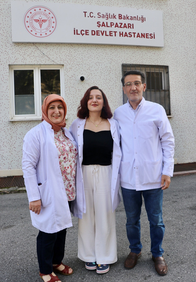 Anne babasının çalıştığı hastaneye doktor olarak atandı - Resim: 3