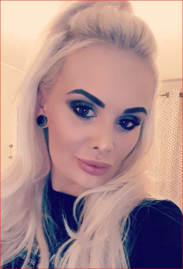 Yeni moda bu! Kadınlar artık kulak deldirmek yerine artık bakın ne yapıyorlar - Resim: 2