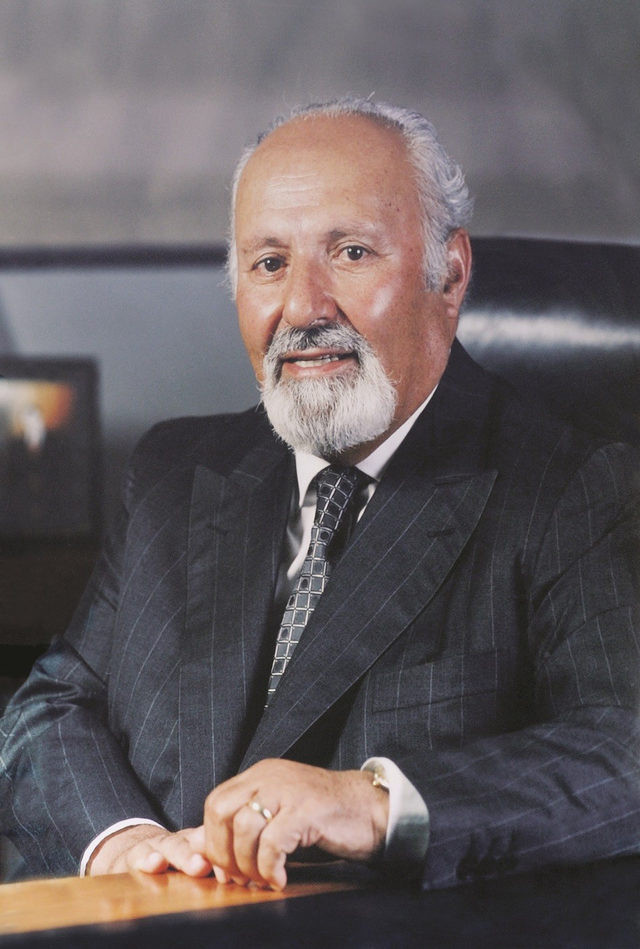 Kale Kilit'in kurucusu Sadık Özgür hayatını kaybetti - Resim: 0