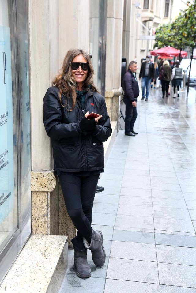 Eski Survivor yarışmacısı Bennu Gerede maske çıkışıyla şoke etti bakın ne yaptı - Resim: 1