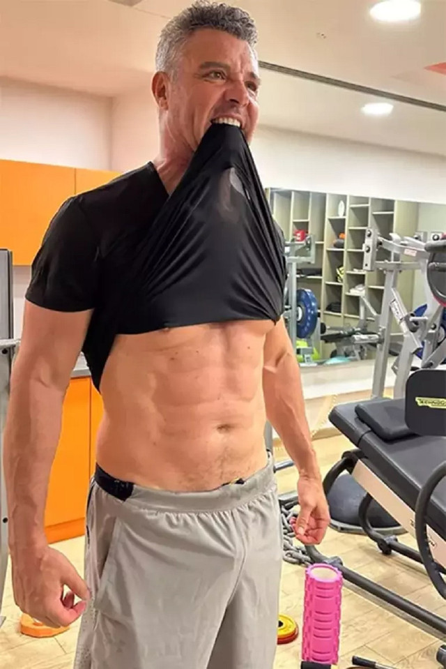 Seçim zaferi sonrası Sadettin Saran bu görüntüler ile gündemde! Botunu karaya nasıl çektiğine bakın... - Resim: 0