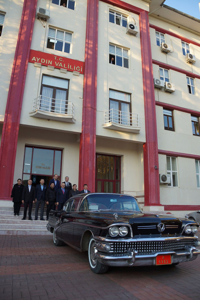 Adnan Menderes'in makam otomobili Aydın'a getirildi - Resim: 1