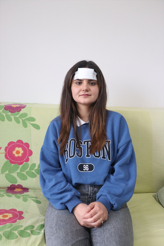 Yaralılara müdahale edeceklerdi! İkisi de kanlar içinde kaldı - Resim: 1