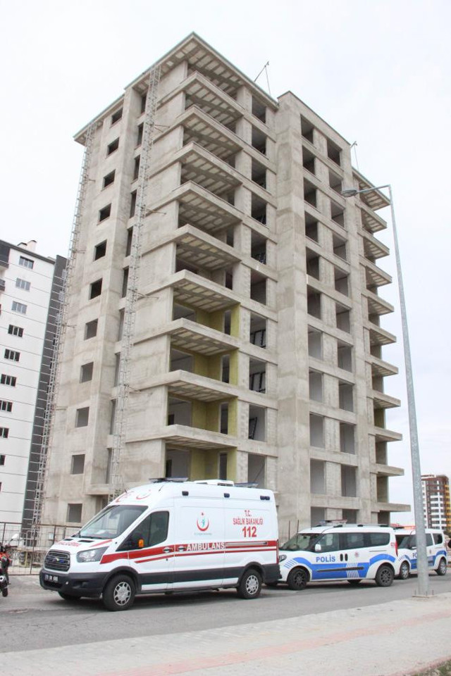 Sahurda evinden ayrıldı! 20 yaşındaki Mehmet feci halde bulundu - Resim: 0