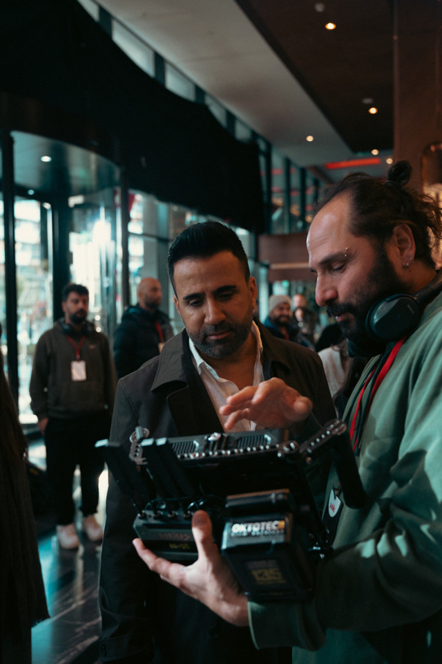 Emrah, 'Götür beni gittiğin yere' ile döndü! Emrah'ın fenomen şarkısı Bilet Dükkanı'nın lansman sloganı oldu - Resim: 1