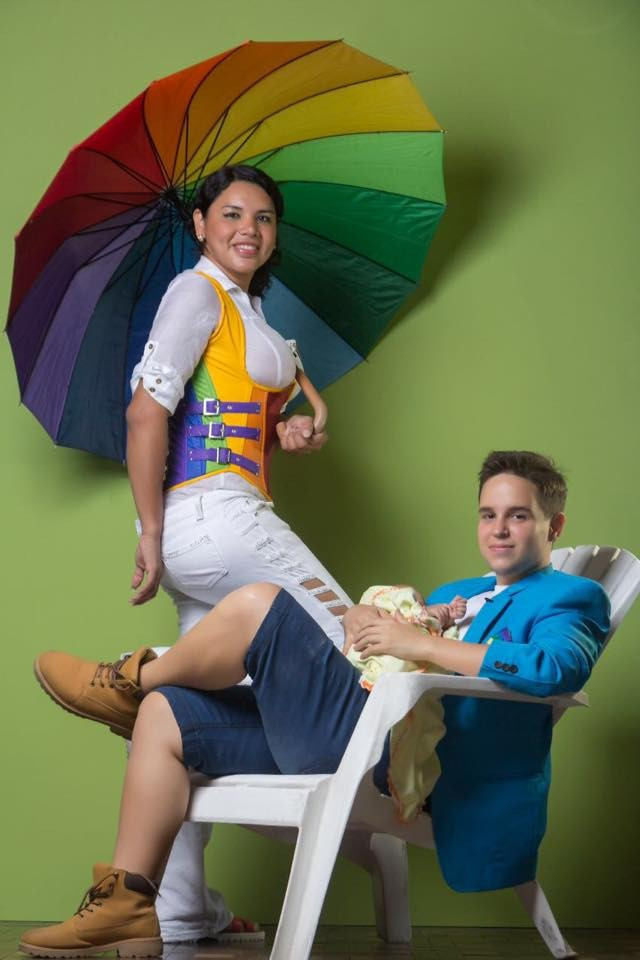 Sıradan bir aile gibiler ama aslında gerçek olduğundan daha karışık - Resim: 4