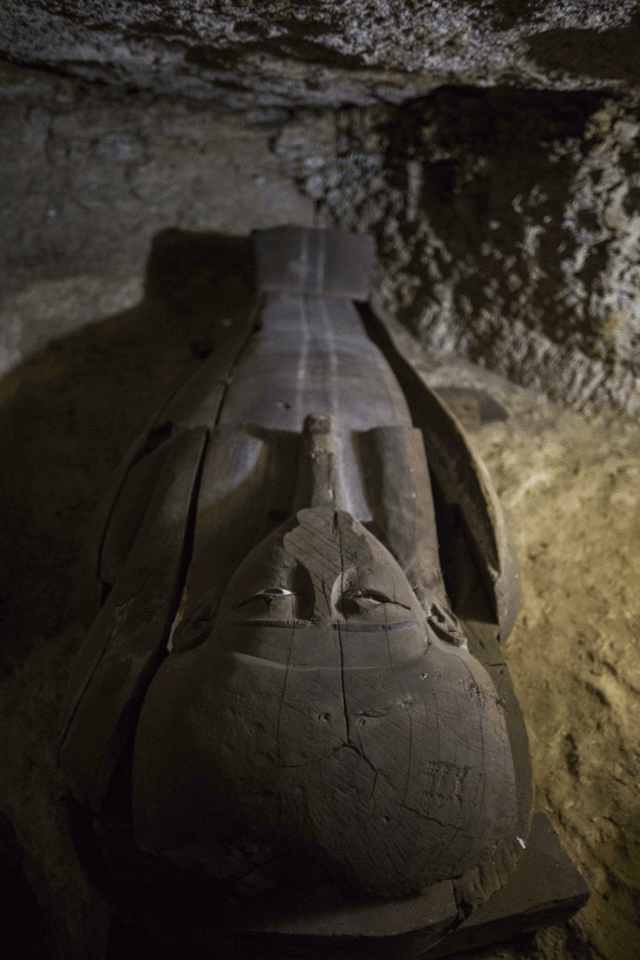 Mısır'da 3 bin yıllık 8 firavun mezarı bulundu - Resim: 2