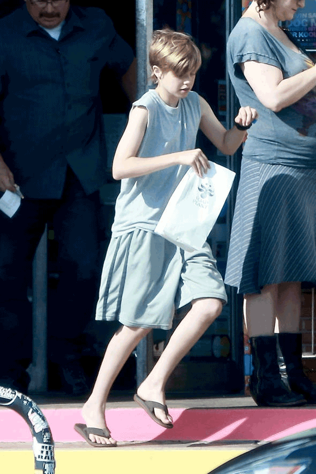 Shiloh Jolie Pitt hakkında şoke eden iddia: Hakkınızdaki bütün gerçeği anlatacağım - Resim: 3