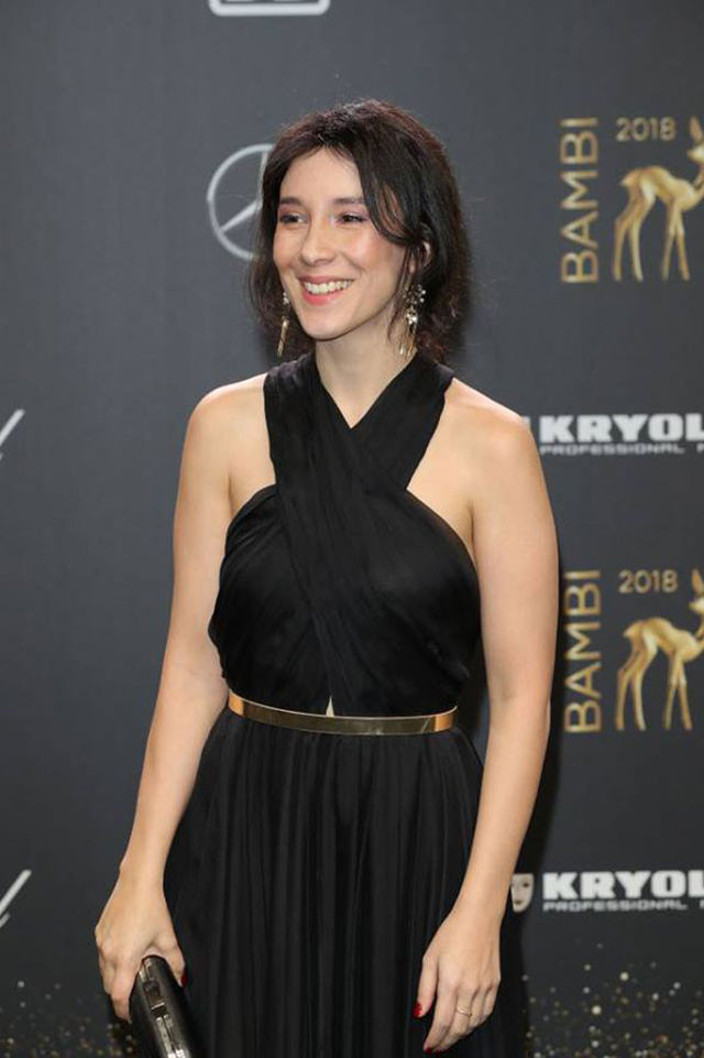 Türk takipçilerine yasak getirmişti! Sibel Kekilli ortaya çıktı - Resim: 3