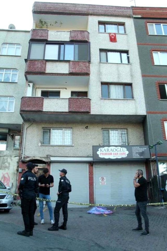 Bir babanın en acı anları! Kaldırıma çöküp uzun süre gözyaşı döktü - Resim: 4