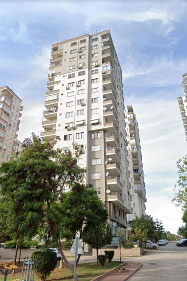 100 kişiye mezar olan apartmanın müteahhitti baba-kız aranıyor - Resim: 0