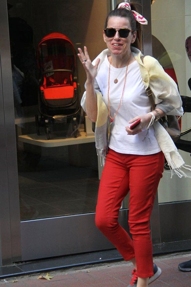 İpek Tuzcuoğlu Nişantaşı'nda alışverişte görüntülendi! Verdiği kilolar dikkatlerden kaçmadı - Resim: 3