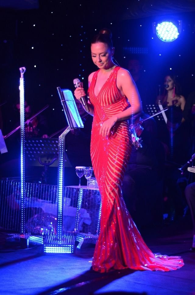 Ev parasına Ebru Gündeş dinlettiriyorlar - Resim: 4