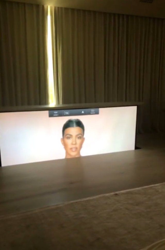 Yatak odasında ilginç düzenek! Kim Kardashian paylaştı - Resim: 3