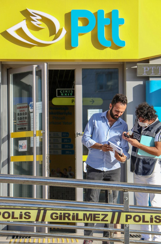 Antalya'da borcum var deyip PTT şubesini soydu - Resim: 0