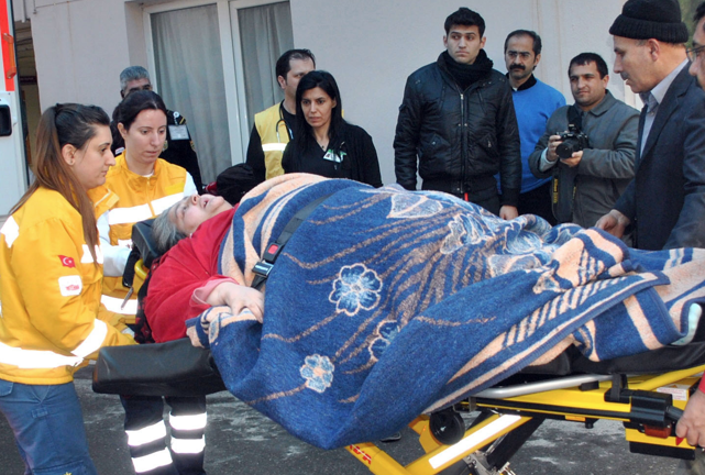 300 kiloluk hasta böyle taşındı - Resim: 4