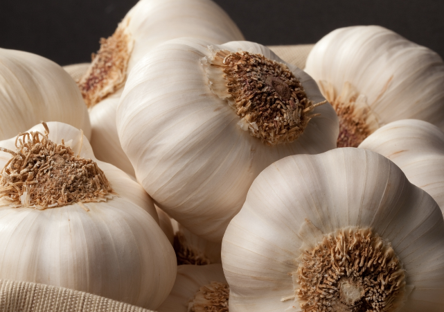 Sarımsağı kesip kulağınıza koyun ne olduğuna inanamayacaksınız - Resim: 3