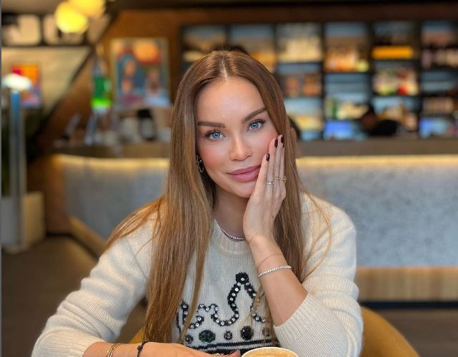 4 yıllık evlilikte kriz çıktı! Manken Ebru Şallı, eşi Uğur Akkuş'tan boşanıyor iddiası - Resim: 4