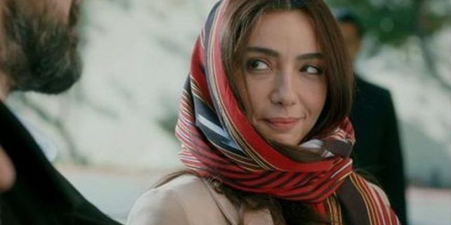 Bornozlu poz verdi olay oldu! Sen Anlat Karadeniz'in Asiye'si cesur çıktı! - Resim: 3