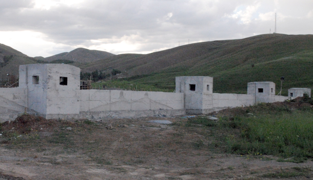 Sınıra 'Kartal Yuvası' karakollar - Resim: 2