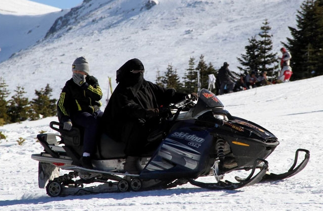Uludağ Arap turistlerle dolup taştı - Resim: 1