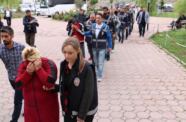 Fuhuş operasyonunda rezaletin şifresi şoke etti!  - Resim: 4