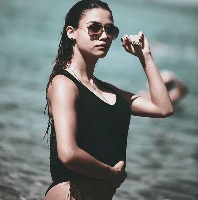 Survivor Denisa Gültekin kimdir? Vücut geliştirme pozları olay! - Resim: 1