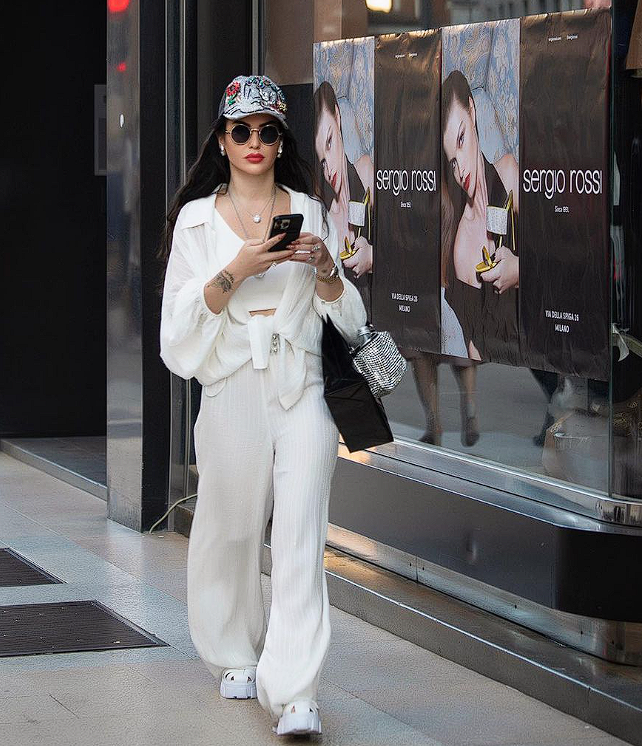 "Eşim beni eskortla aldatıyor" diyen fenomen Neslim Güngen'e kan donduran tehdit! "Boğazını keserim" - Resim: 1