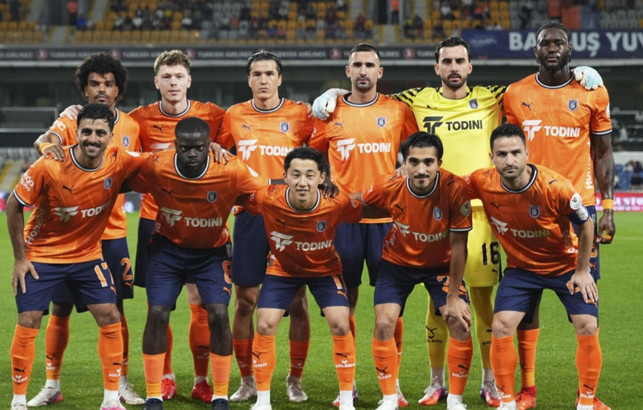 Başakşehir Konferans Ligi kadrosunu UEFA’ya bildirdi! Avrupa listesinde kimler var, kimler yok?
