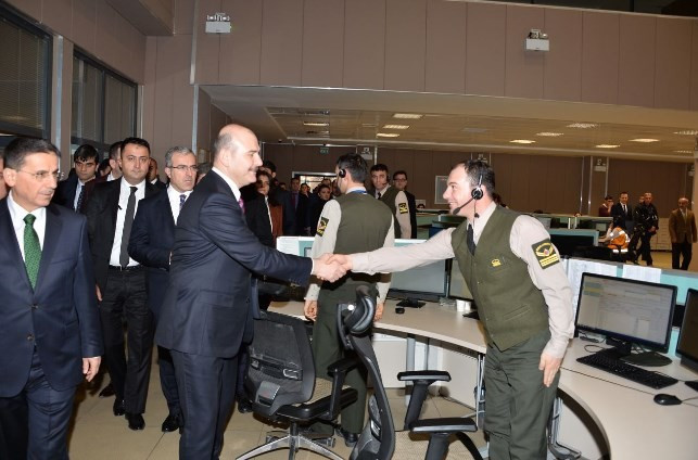 Süleyman Soylu 112 Acil Çağrı Merkezini ziyaret etti - Resim: 1