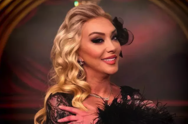 Güllü'nün cenazesinde kızı Tuyan ve eski eşi perişan oldu! Tuyan ölüme tanık olmuştu - Resim: 1