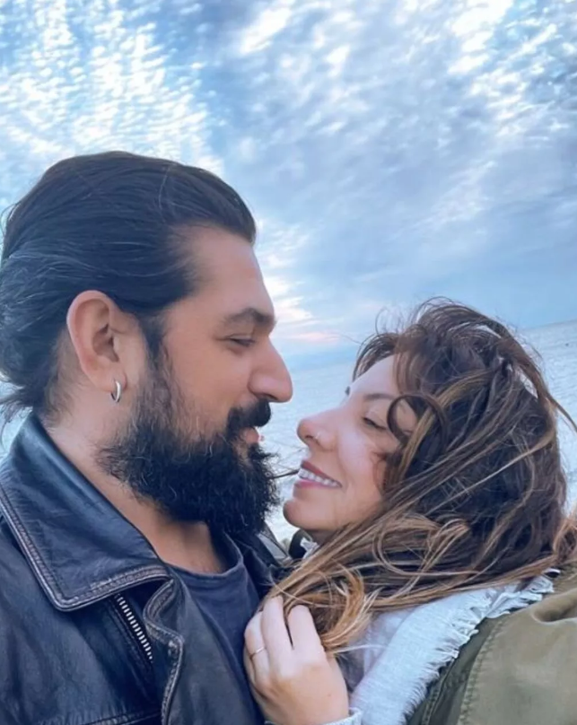 Güldür Güldür Mehtap'ın gözlerden uzak sürdürdüğü aşkı! Paylaşımları olay! - Resim: 3