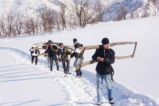 Bu gençler dağda ne yapıyor? - Resim: 3